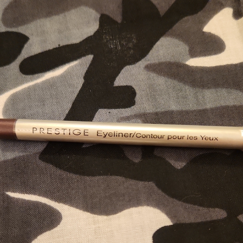 Prestige Eyeliner Contour E 65 Poly